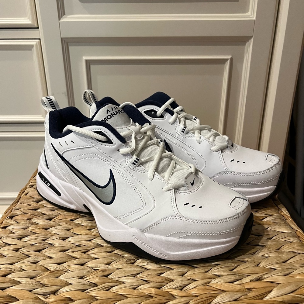 NIKE AIR ZOOM PEGASUS 33 SHIELD Size 10